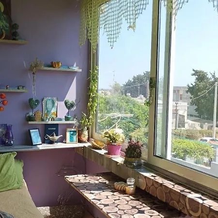 Sweet Apartment *