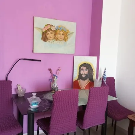 Sweet Apartment