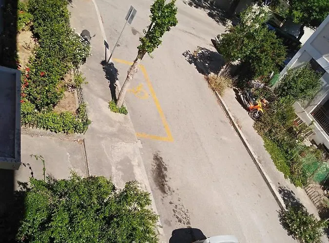 Sweet Rhodes City